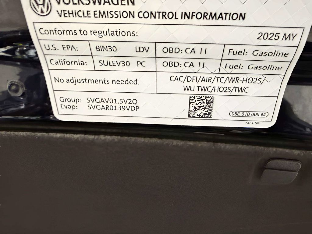 2025 Volkswagen Jetta SE - Photo 39