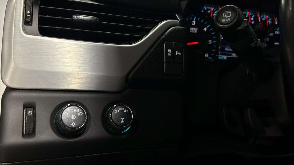 2020 GMC Yukon SLE - Photo 35