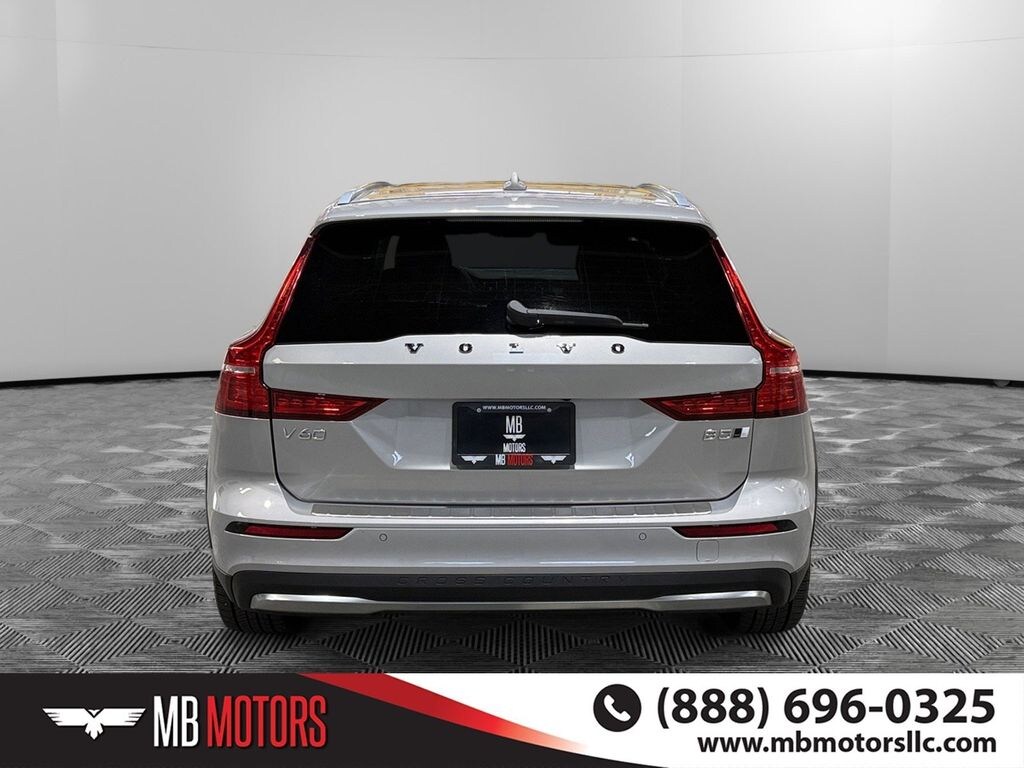 Used 2023 Volvo V60 Cross Country Ultimate Wagon