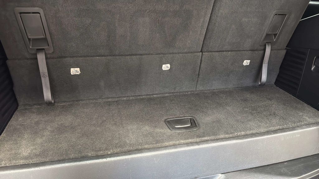 2020 GMC Yukon SLE - Photo 8