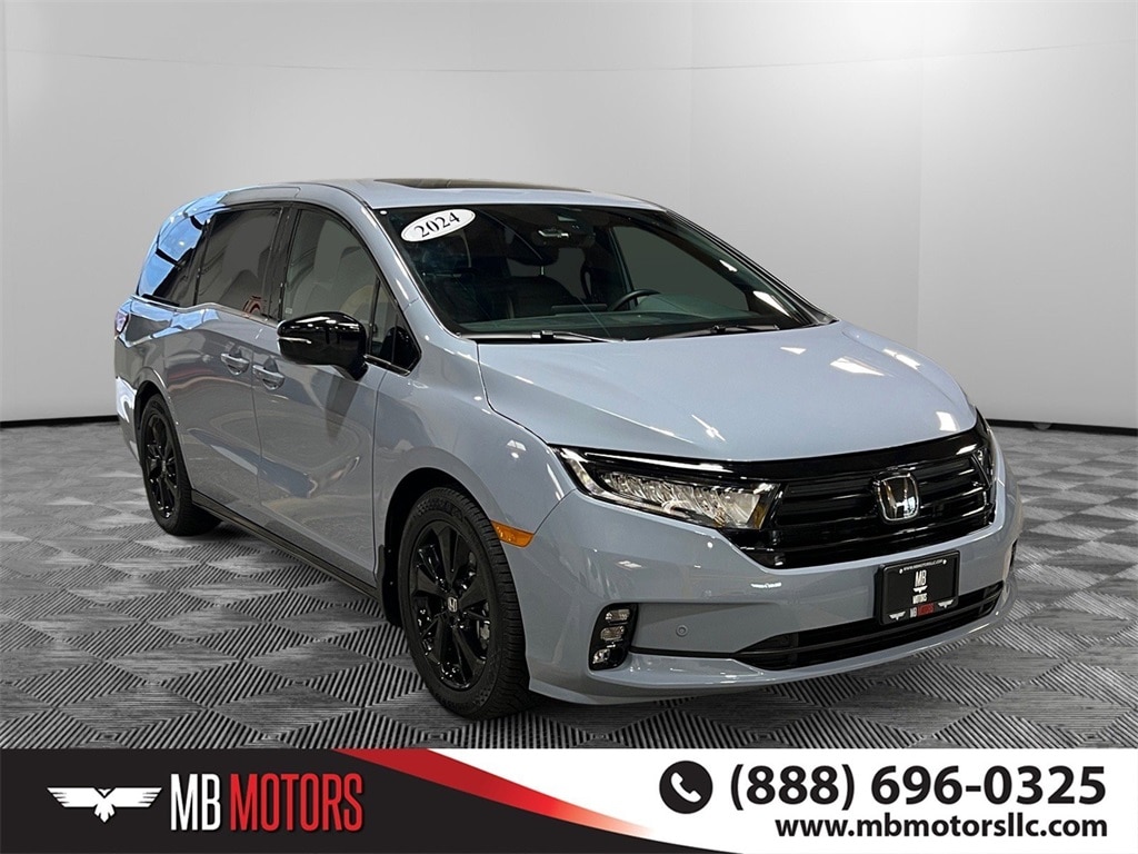2024 Honda Odyssey Black Edition's photo