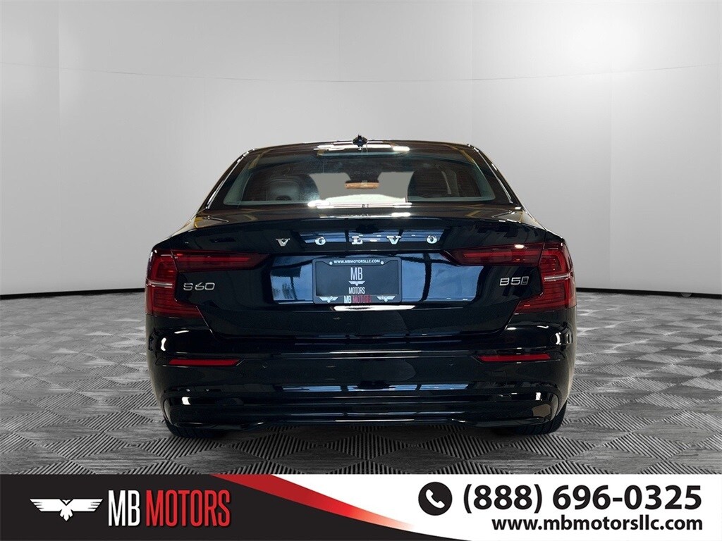 2024 Volvo S60 B5 Plus photo 4