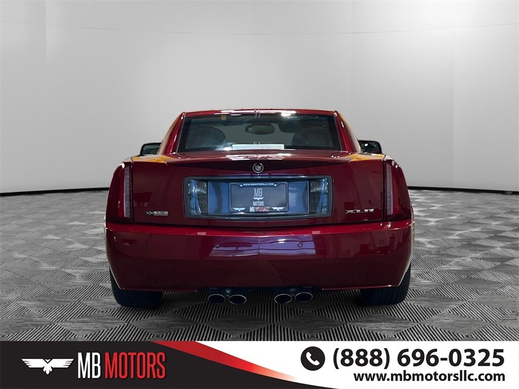 2006 Cadillac XLR Base photo 4