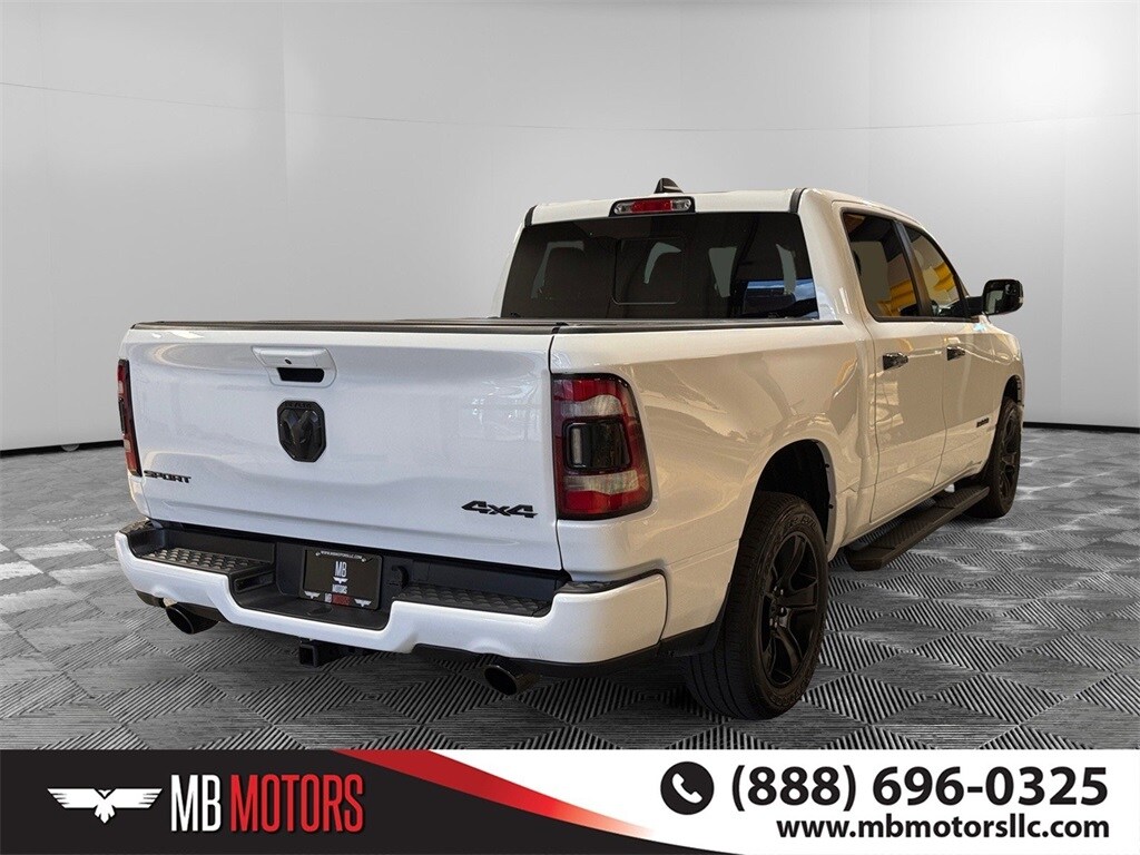 2023 Ram 1500 Sport photo 3