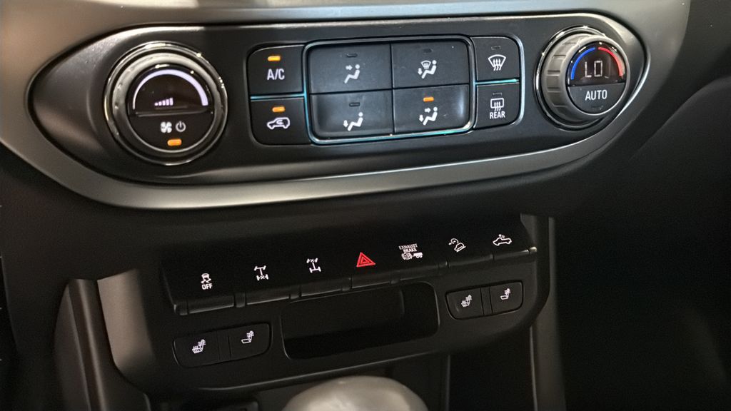 2022 Chevrolet Colorado ZR2 - Photo 26