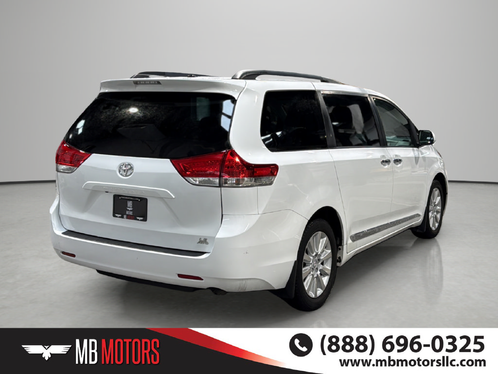 Used 2014 Toyota Sienna LE Van