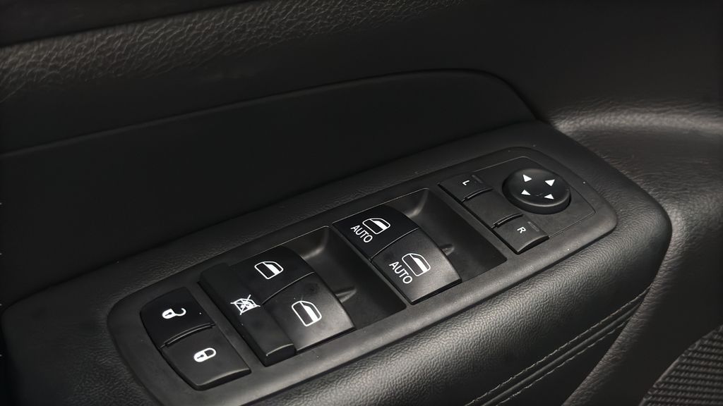 2018 Jeep Grand Cherokee Laredo - Photo 20