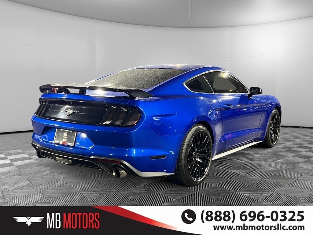 2018 Ford Mustang EcoBoost photo 3