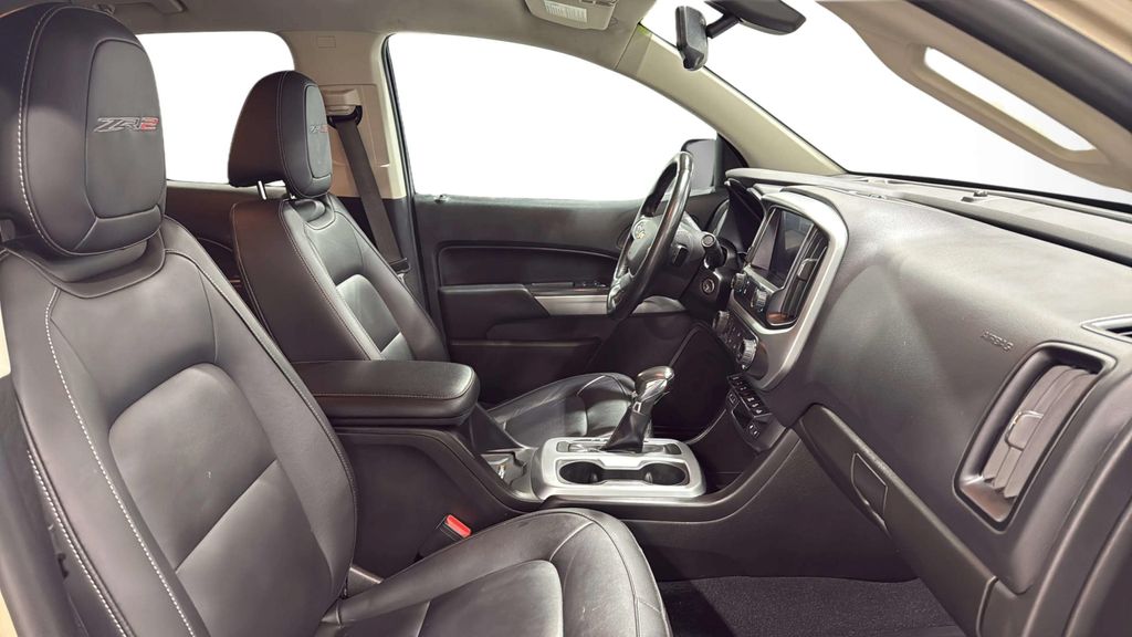 2022 Chevrolet Colorado ZR2 - Photo 11