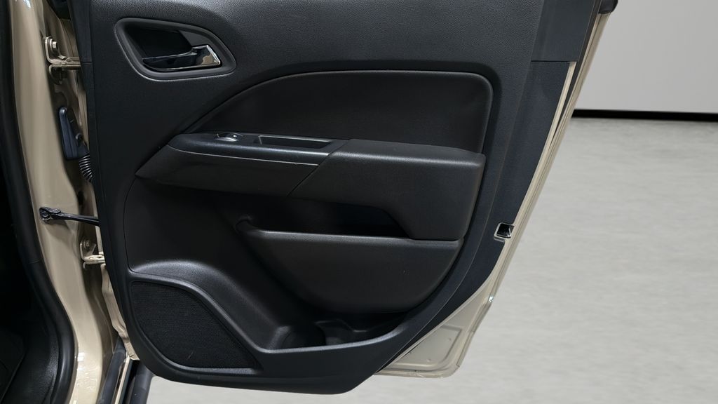2022 Chevrolet Colorado ZR2 - Photo 11