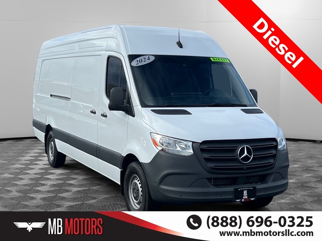 2024 Mercedes-Benz Sprinter Cargo Van Base's photo