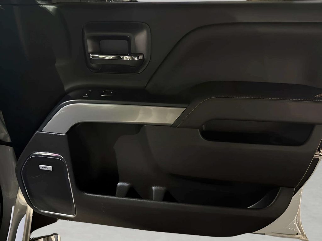 2018 Chevrolet Silverado 3500HD LTZ - Photo 11