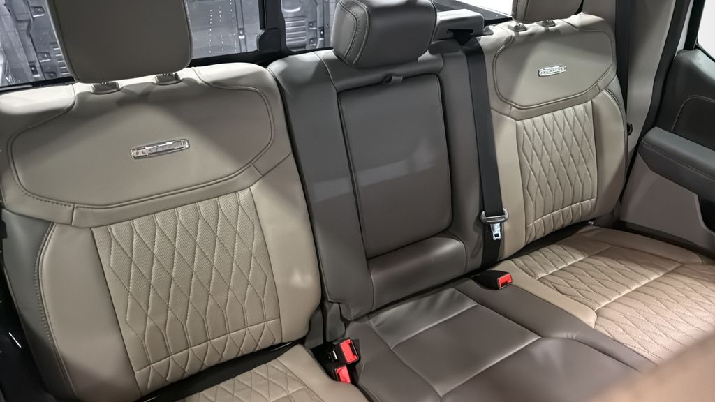 2024 Ford F-150 Platinum - Photo 16