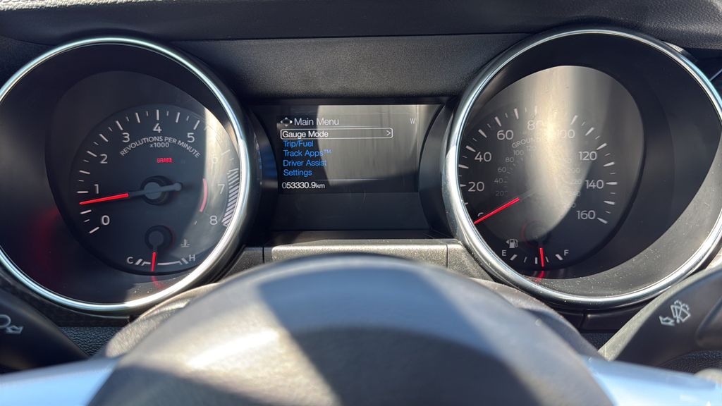 2022 Ford Mustang EcoBoost - Photo 19