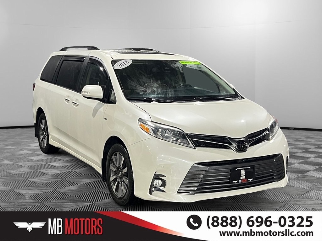 Used 2018 Toyota Sienna XLE Van Passenger Van