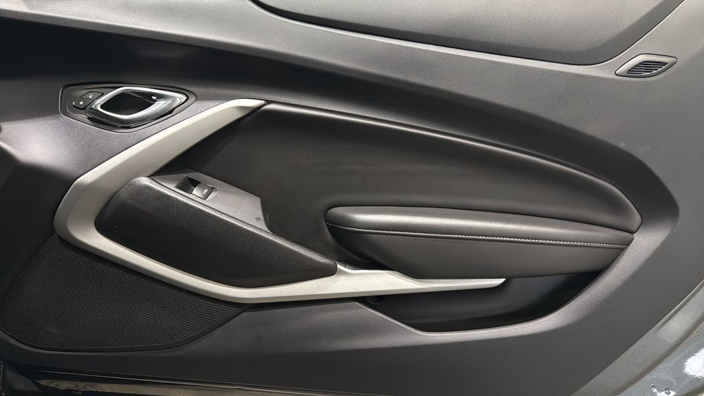 2017 Chevrolet Camaro 1SS - Photo 10