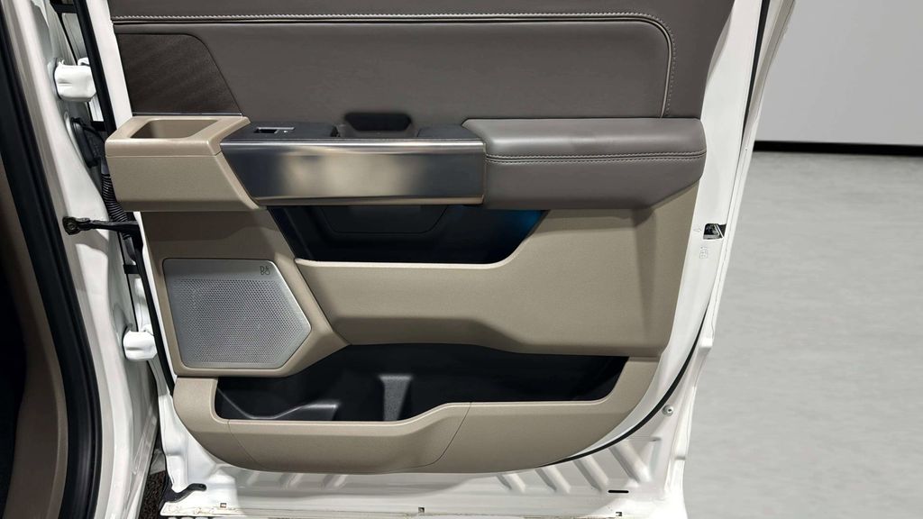 2024 Ford F-150 Platinum - Photo 22