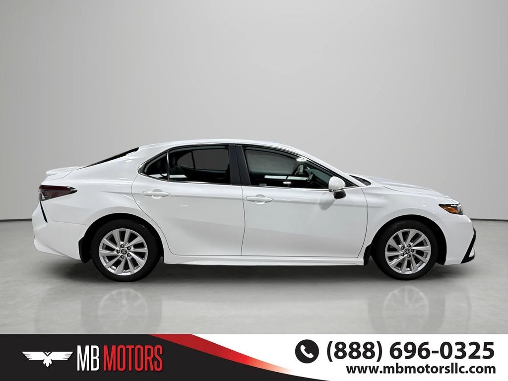 Used 2024 Toyota Camry SE Sedan