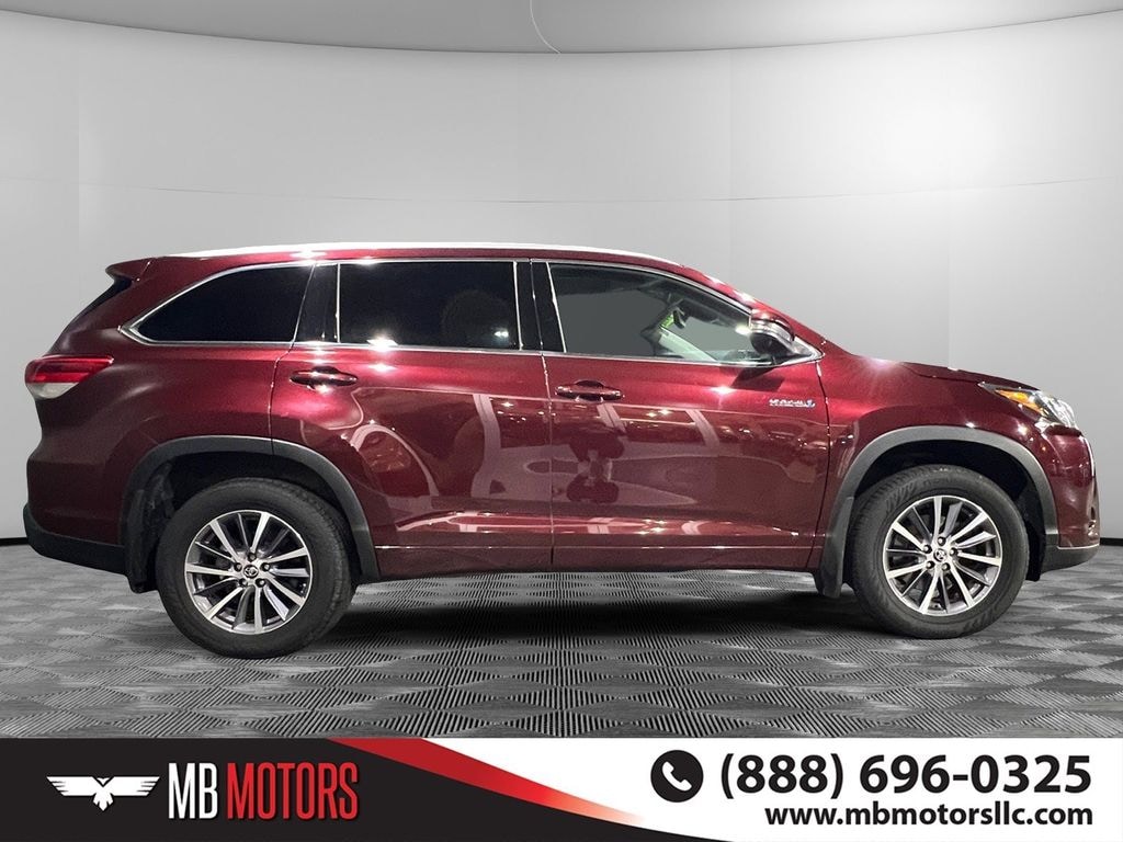 Used 2017 Toyota Highlander Hybrid XLE SUV
