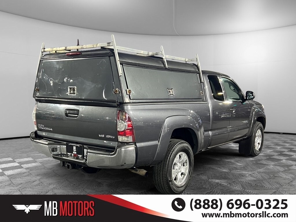 2015 Toyota Tacoma Base photo 3