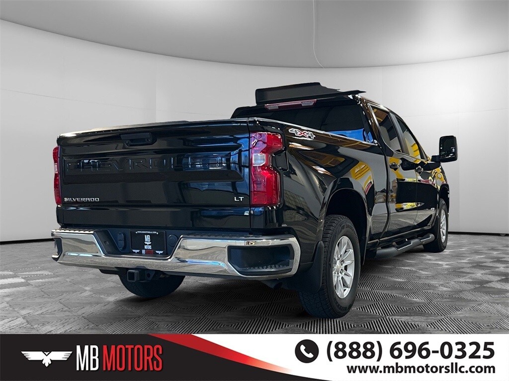 2020 Chevrolet Silverado 1500 LT photo 2