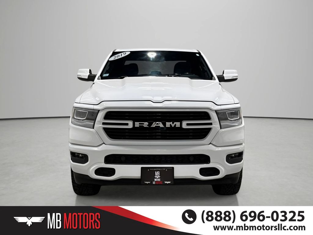 2019 RAM 1500 Big Horn/Lone Star 4x4 Crew Cab 5'7's photo