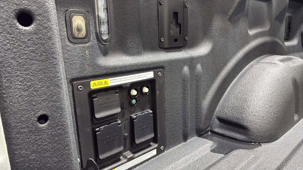 2024 Ford F-150 Platinum - Photo 11