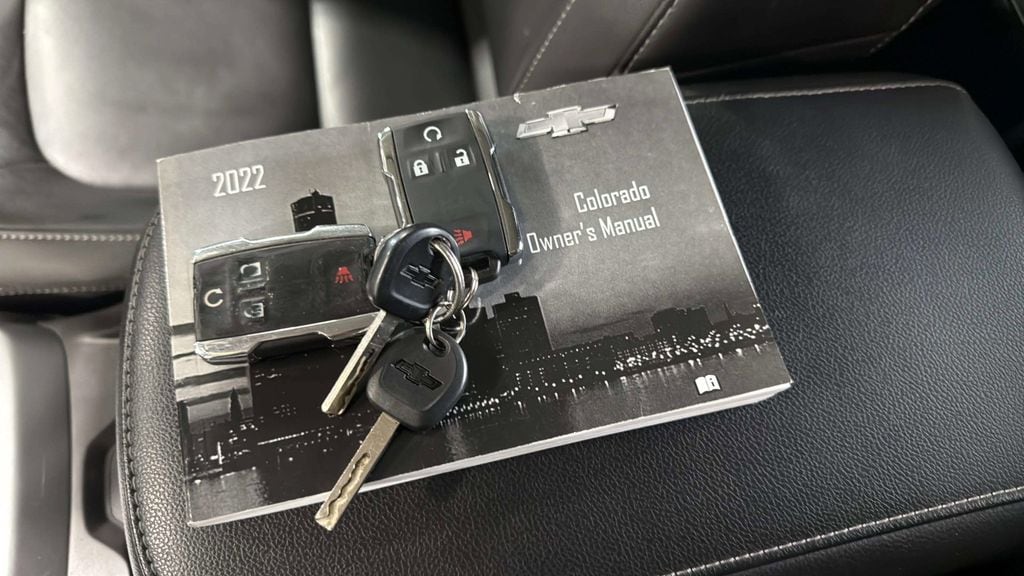 2022 Chevrolet Colorado ZR2 - Photo 32