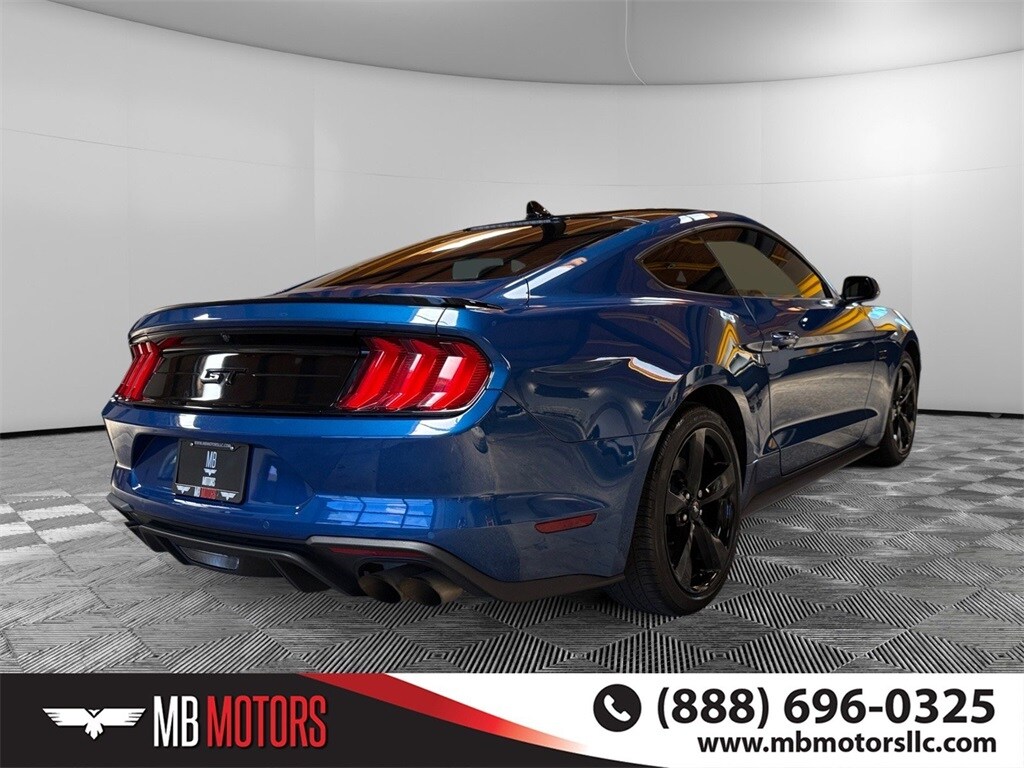 2022 Ford Mustang GT photo 3