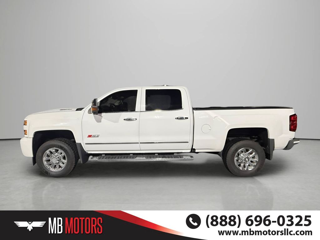 2018 Chevrolet Silverado 3500HD LTZ - Photo 8
