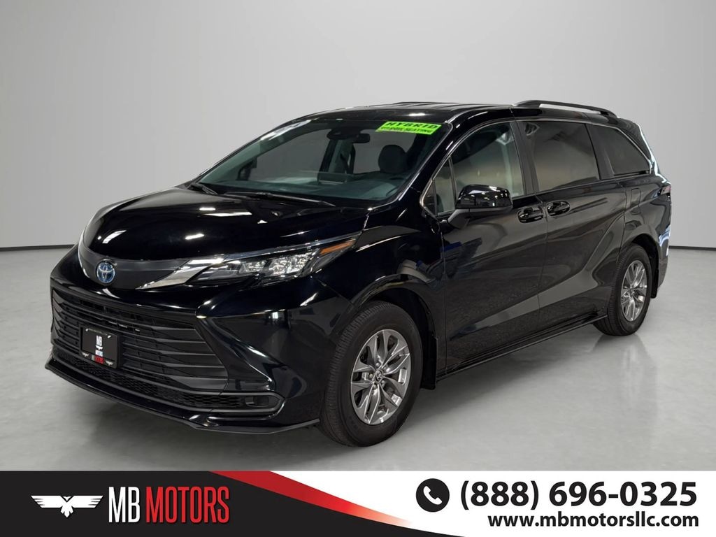 Used 2024 Toyota Sienna LE Van Passenger Van