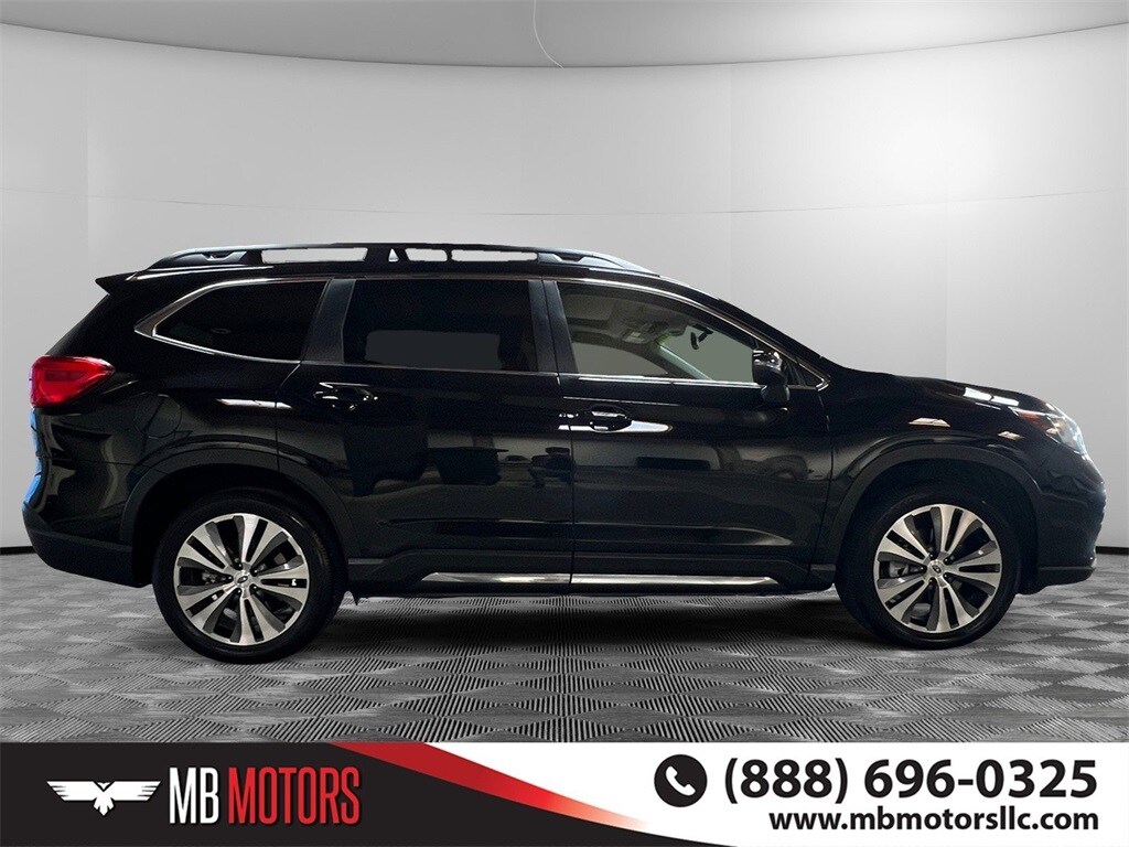 2022 Subaru Ascent Limited photo 2