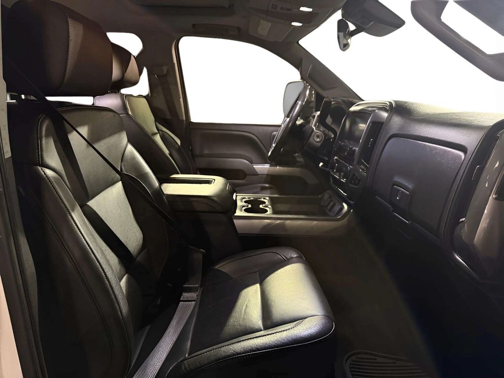 2018 Chevrolet Silverado 3500HD LTZ - Photo 13