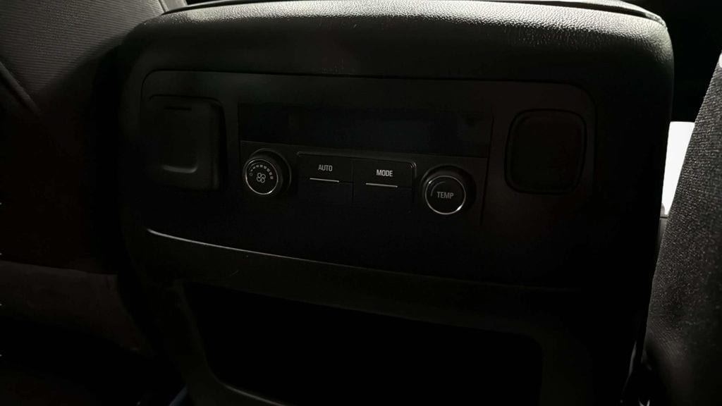 2020 GMC Yukon SLE - Photo 16
