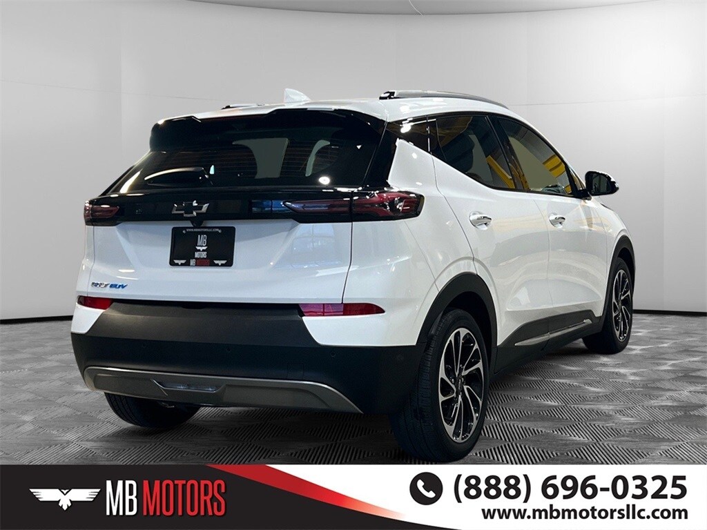 2022 Chevrolet Bolt EUV Premier photo 3