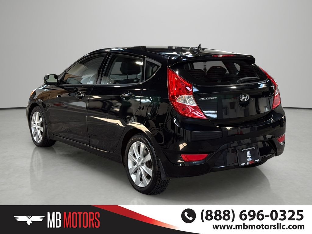 Used 2014 Hyundai Accent SE Hatchback