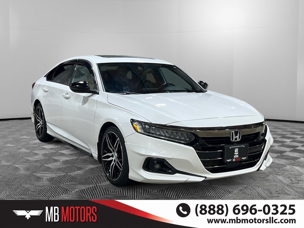 2022 Honda Accord Sport's photo