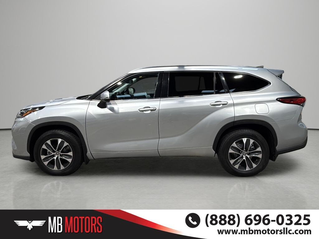 Used 2021 Toyota Highlander XLE SUV