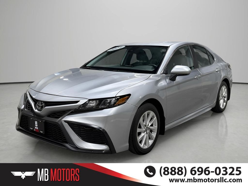 Used 2024 Toyota Camry SE Sedan