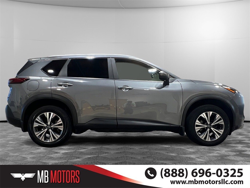 2023 Nissan Rogue SV photo 2