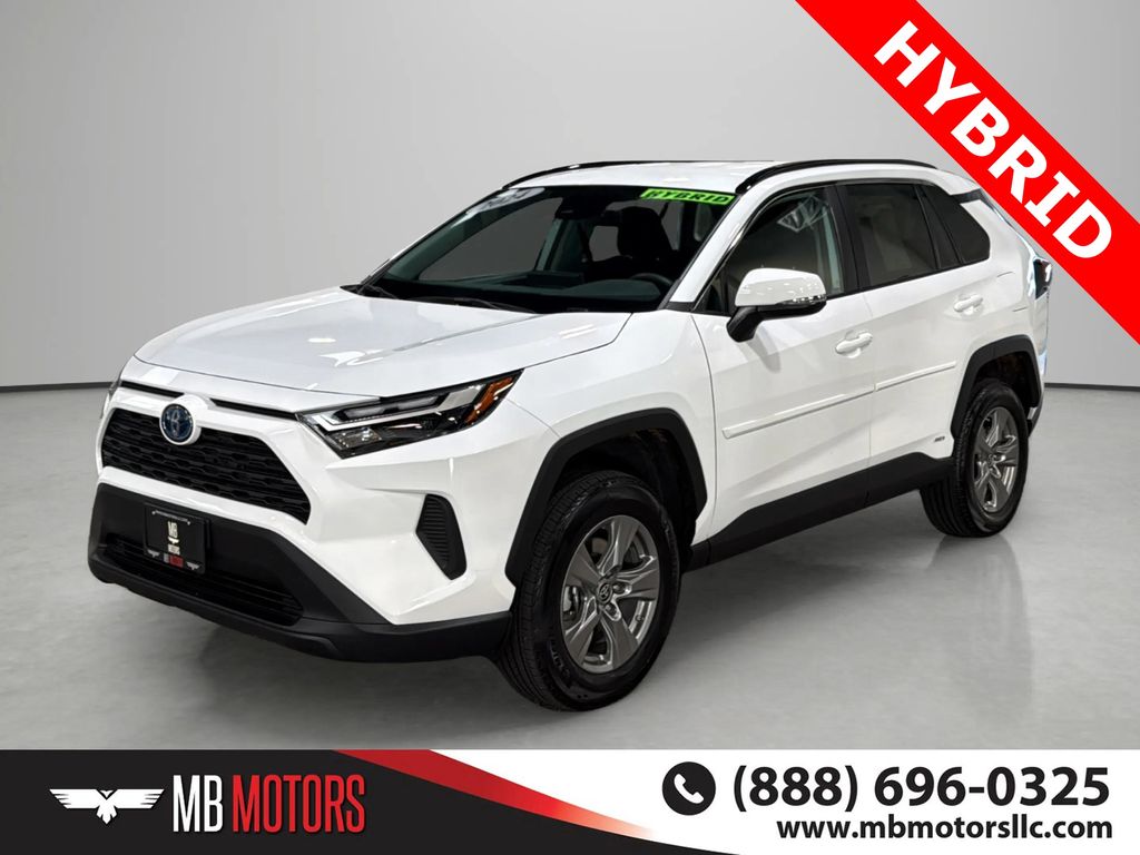 2024 Toyota RAV4 Hybrid LE AWD's photo