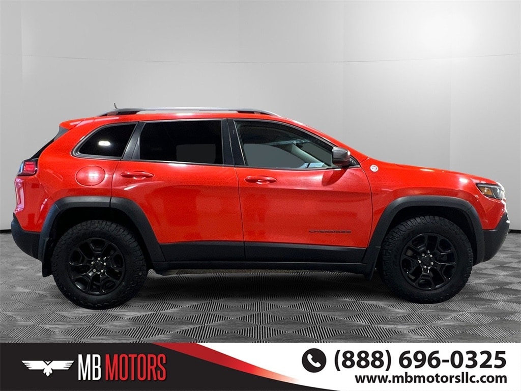 Used 2021 Jeep Cherokee Trailhawk SUV