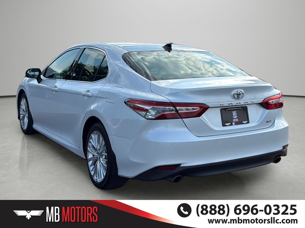 Used 2018 Toyota Camry XLE Sedan