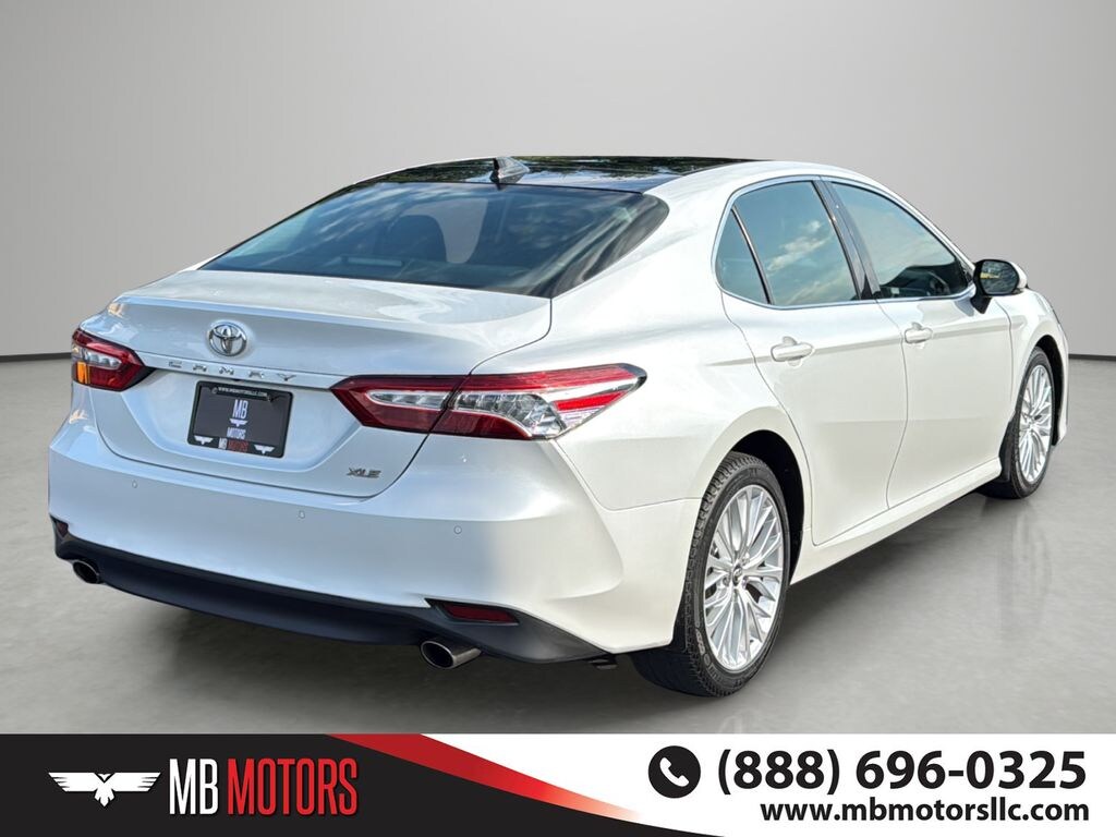 Used 2018 Toyota Camry XLE Sedan