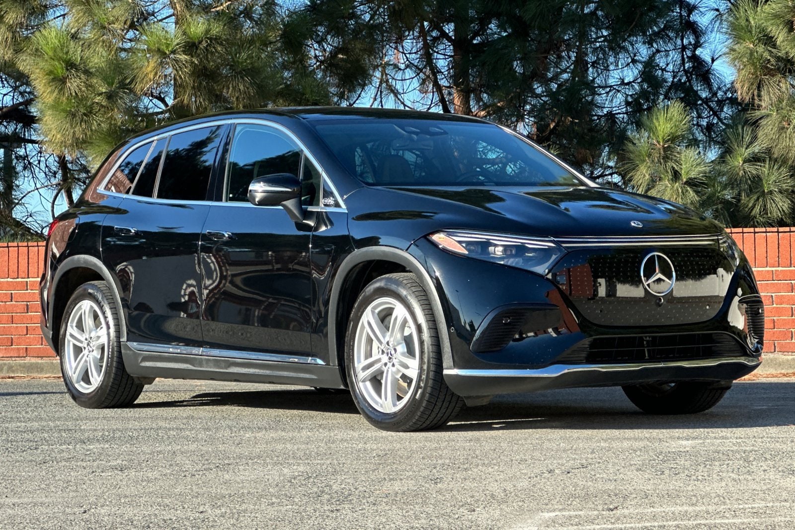 Used 2023 Mercedes-Benz EQS SUV Base with VIN 4JGDM2EB1PA021662 for sale in Oakland, CA