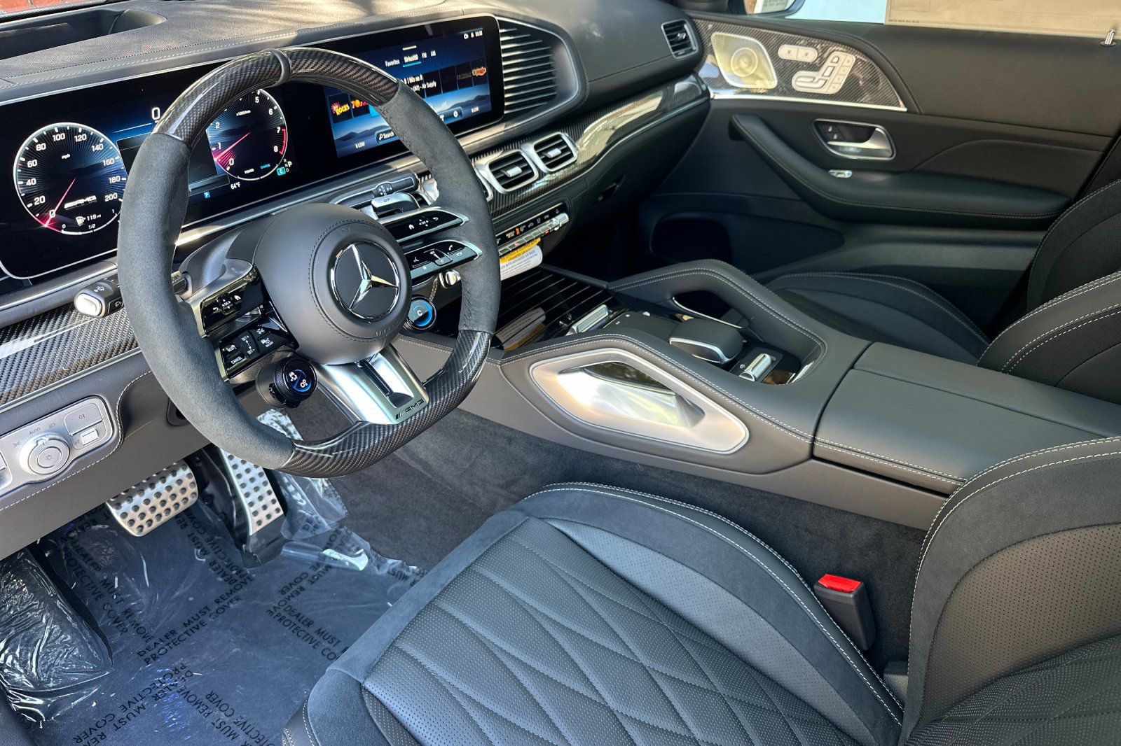 2026 Mercedes-Benz GLE AMG GLE63 S - Photo 10