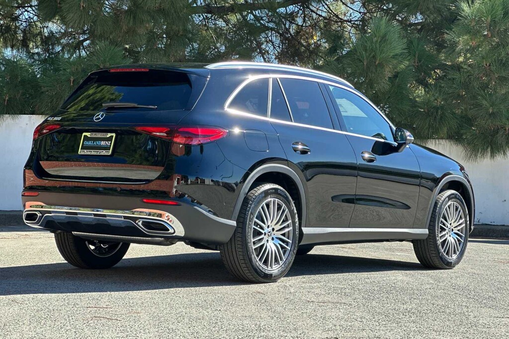 New 2026 Mercedes-Benz GLC 300  SUV