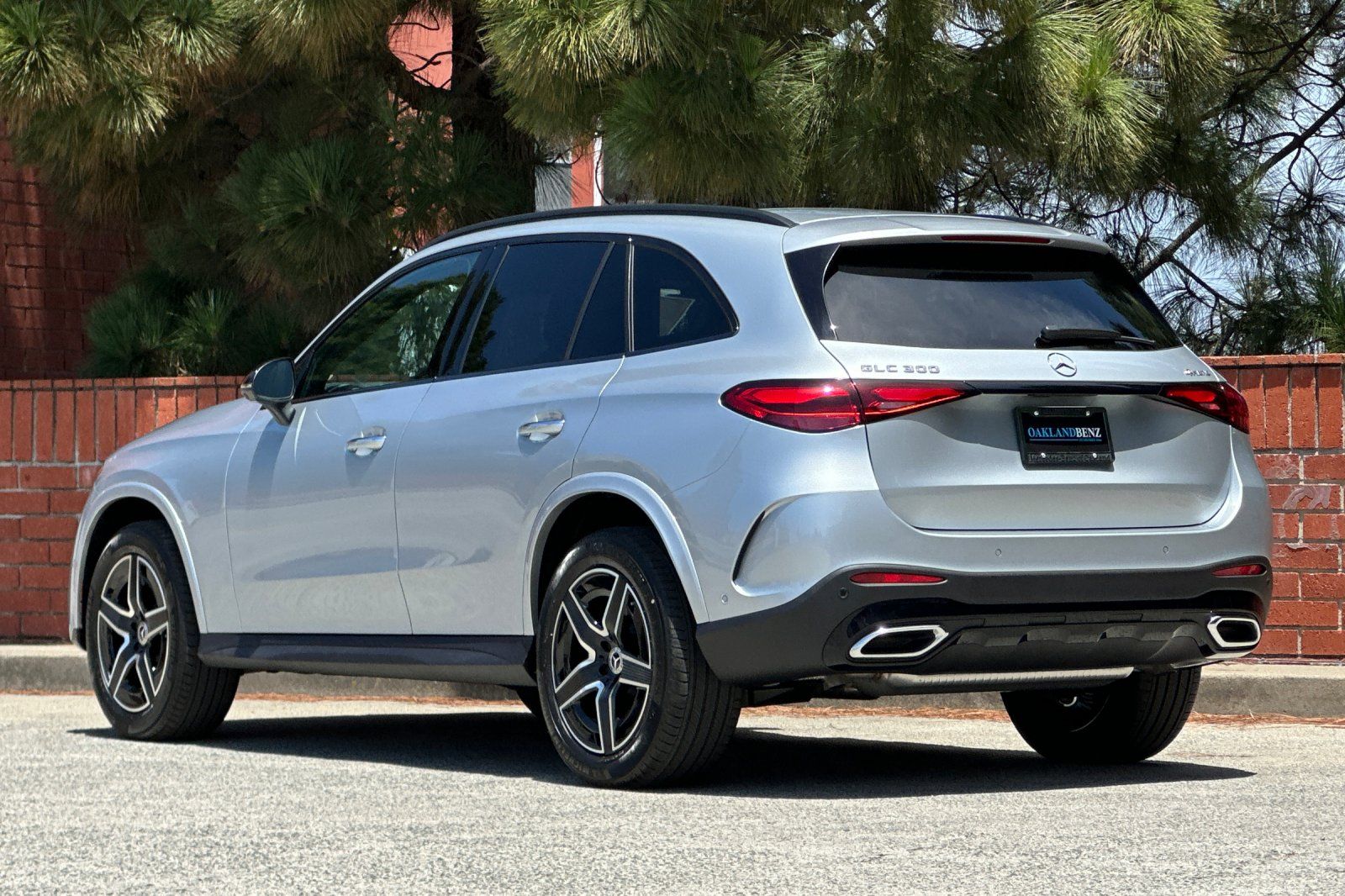 2026 Mercedes-Benz GLC Base - Photo 6