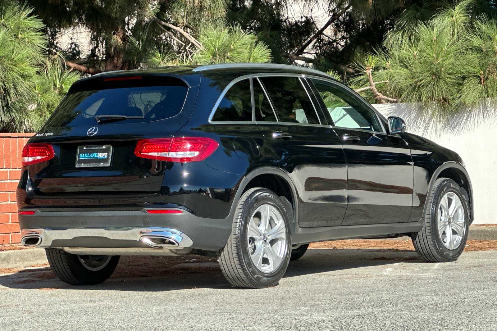 2018 Mercedes Benz GLC 300 photo 4