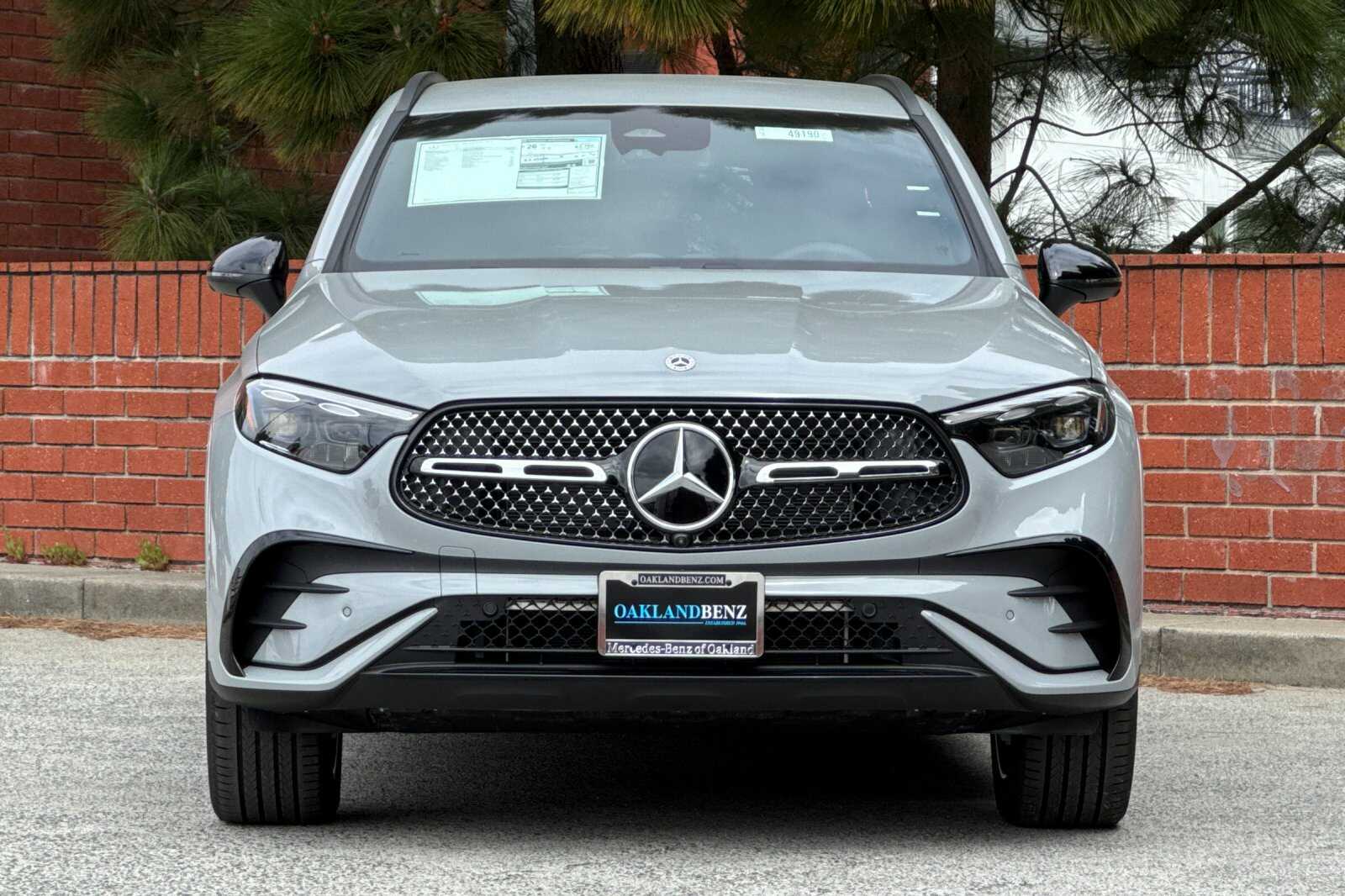 2025 Mercedes Benz GLC 300 4MATIC photo 3